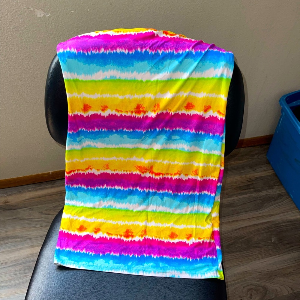 Multicolor Mini Dress/Coverup 🤩 - Picture 2 of 3